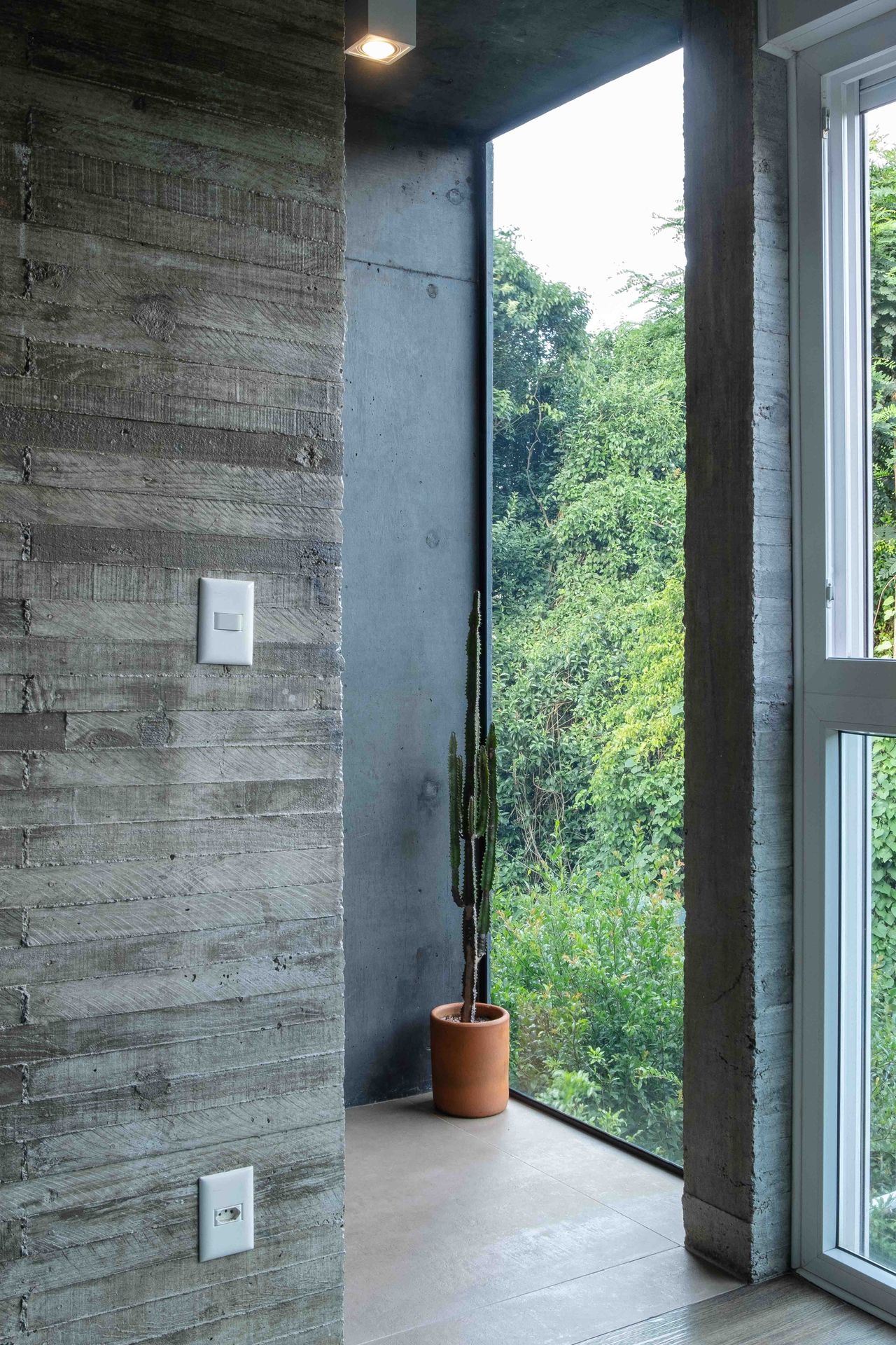 The Meadow Pavilion — Implantado em planícies abertas